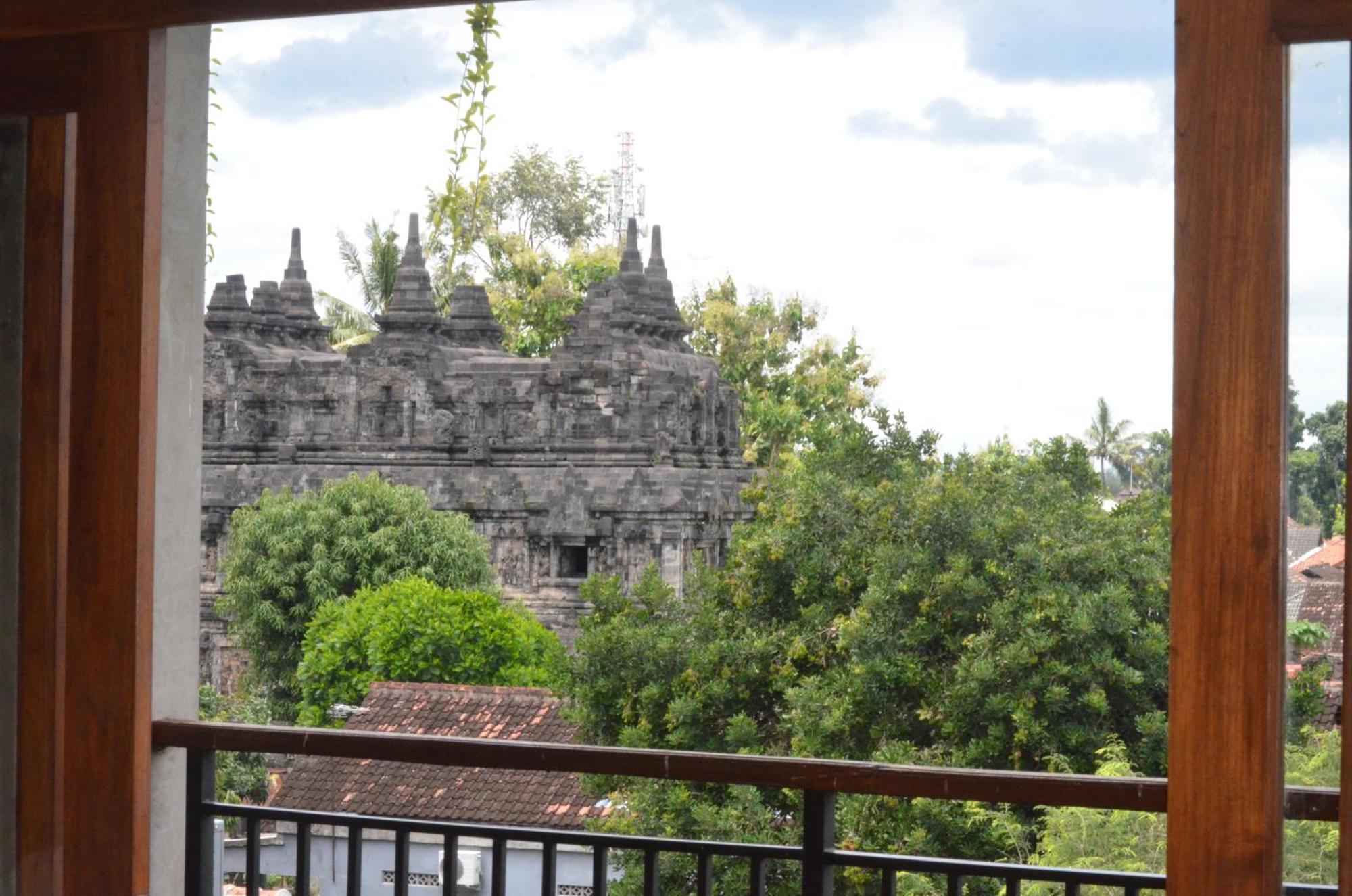 Ohmmstay - Rumah Pendopo Tanjungtirto Экстерьер фото