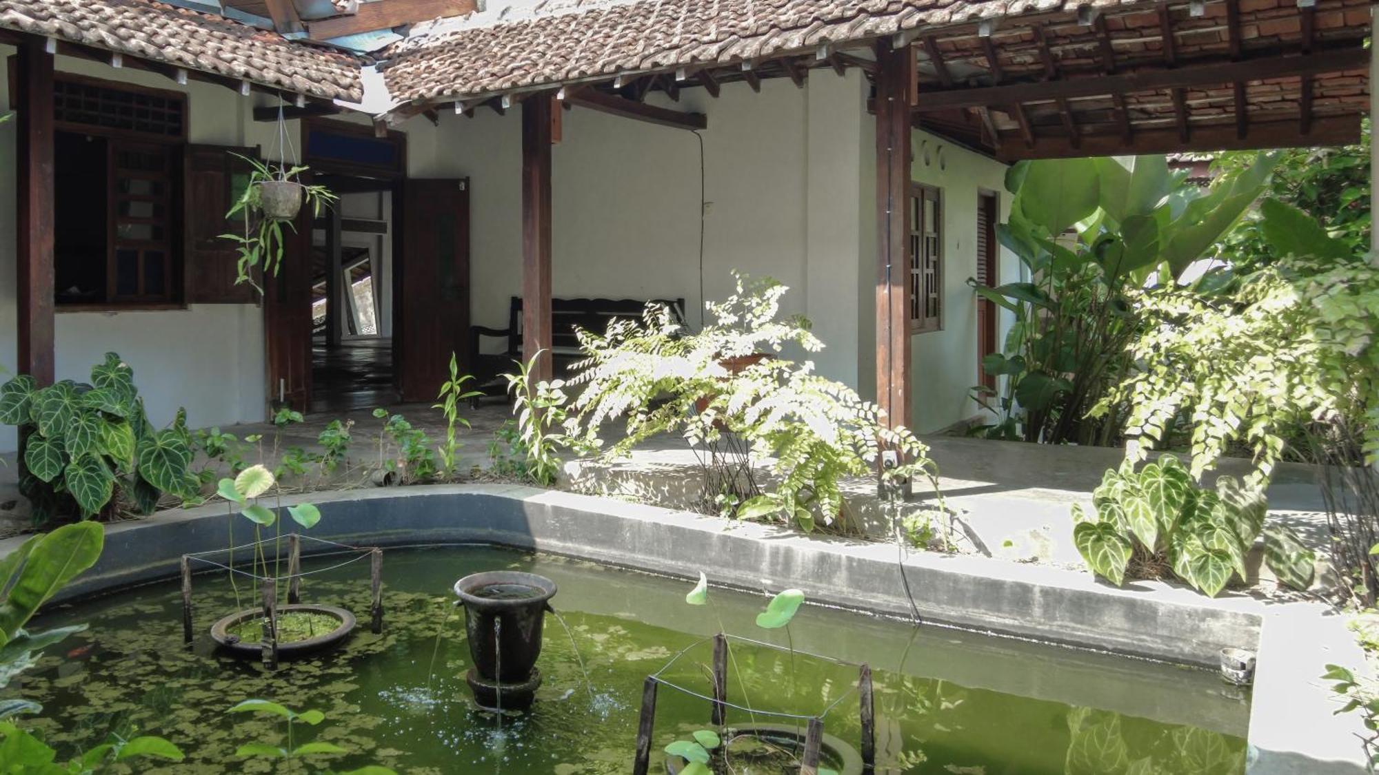 Ohmmstay - Rumah Pendopo Tanjungtirto Экстерьер фото